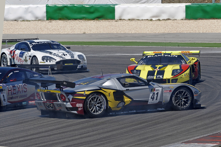 Ford GT Race Scene Picture